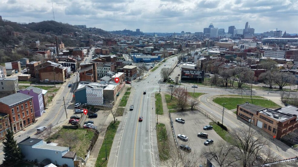 More Photos Of 2108 Central Pky, Cincinnati Loft Creative Space For Sale