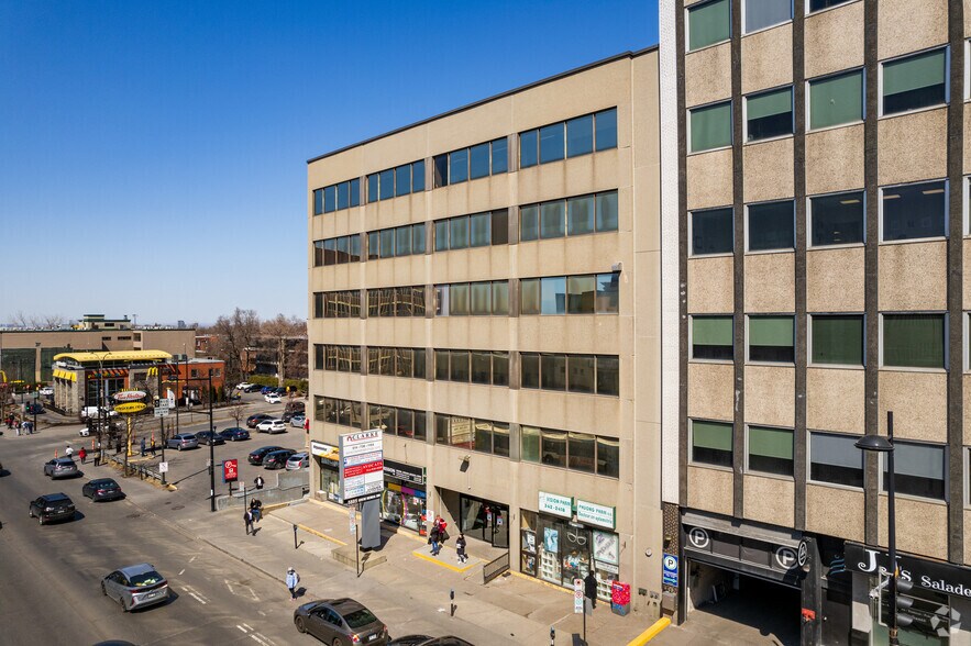 More Photos Of 5881-5889 Ch de la Côte-des-Neiges, Montréal Medical For Lease