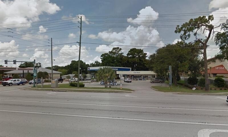 Primary Photo Of 100 S Spring Garden Ave, Deland Convenience Store For Sale