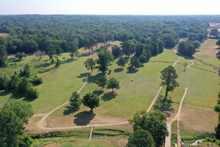 More Photos Of 2330 Country Club Rd, Palestine Land For Sale
