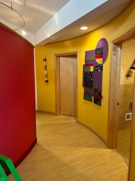 More Photos Of 5101 Olson Memorial Pky, Golden Valley Office For Lease