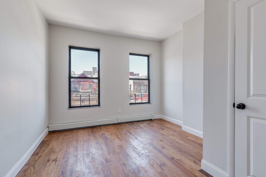 More Photos Of 215 Buffalo Ave, Brooklyn Apartments For Sale
