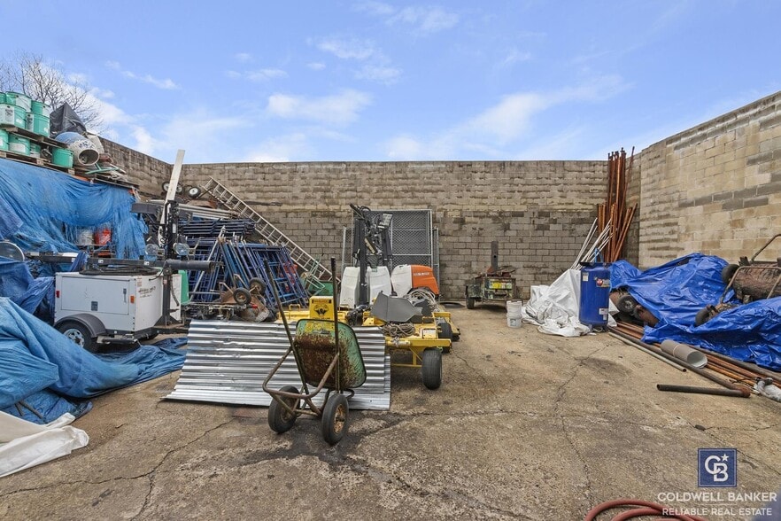 More Photos Of 360 Broadway, Staten Island Warehouse For Sale