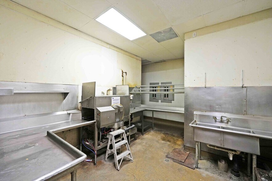 More Photos Of 1406 N 1st St, Yakima Restaurant For Sale