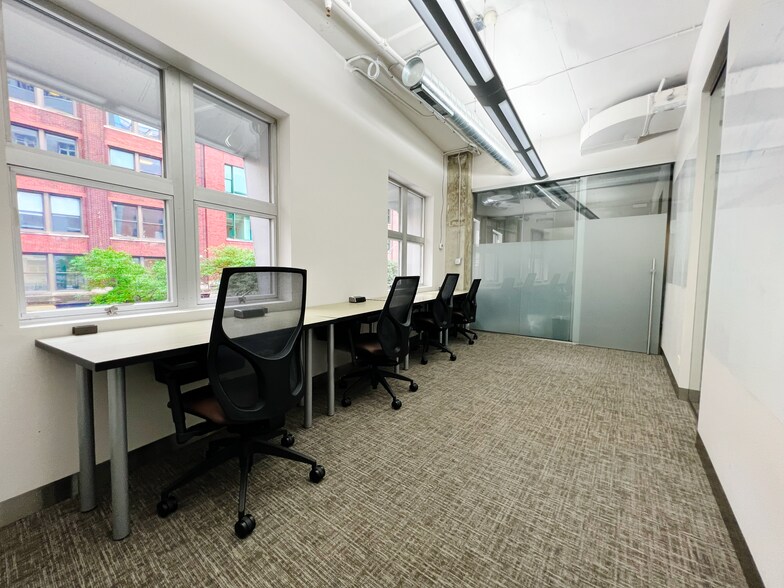 More Photos Of 116 W Hubbard St, Chicago Coworking Space