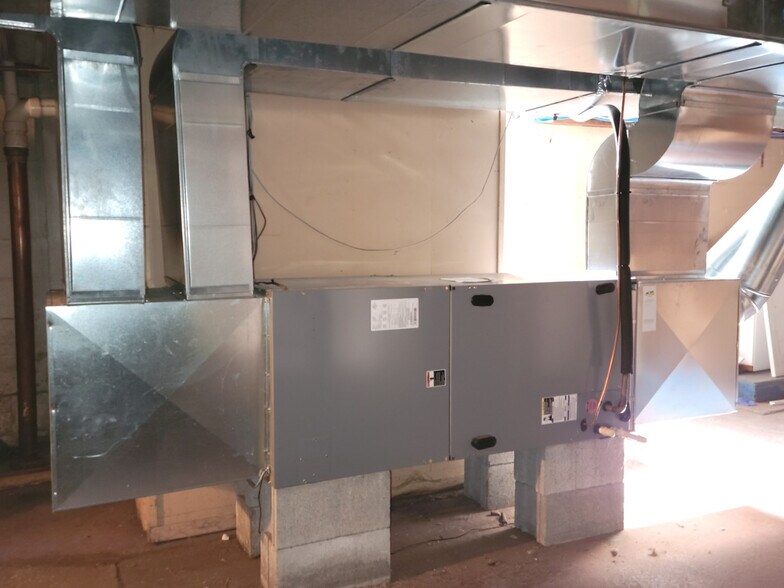 More Photos Of 37 Pierrepont Ave, Potsdam Medical For Sale