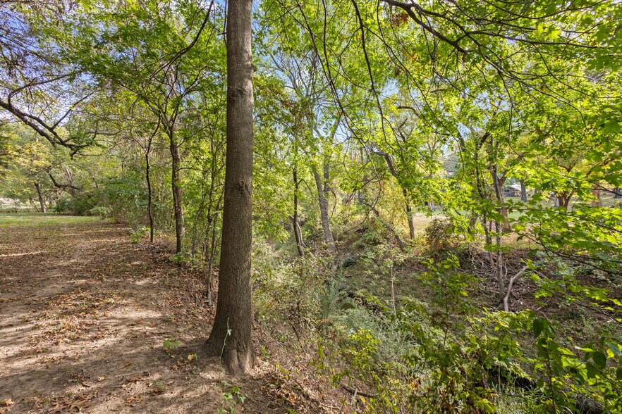 More Photos Of 1009 W I 20, Grand Prairie Land For Sale