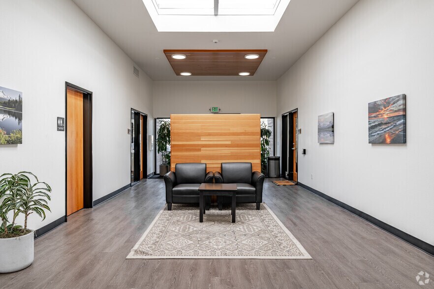 More Photos Of 15405 SW 116th Ave, King City Medical For Lease