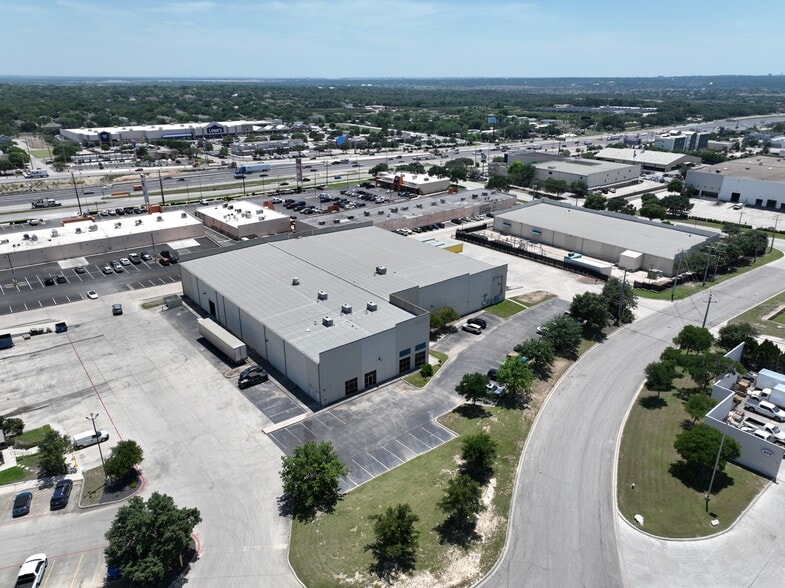 More Photos Of 5850 Corridor Pky, Schertz Warehouse For Lease