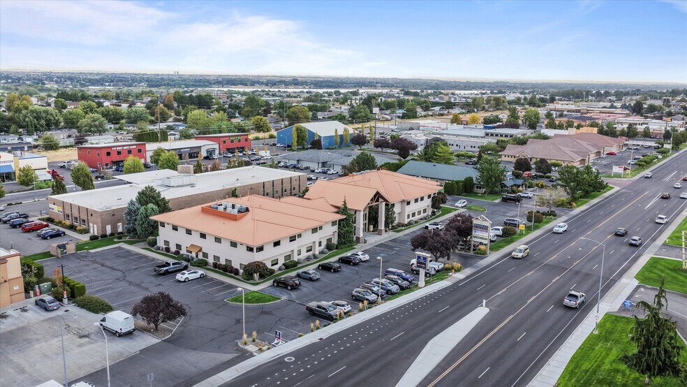 More Photos Of 8836 W Gage Blvd, Kennewick Office For Sale