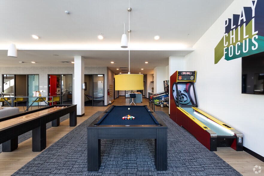 More Photos Of 1401 W 23rd St, Lawrence Apartments For Lease