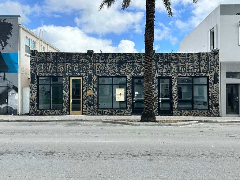 More Photos Of 111 S 21st Ave, Hollywood Office For Lease