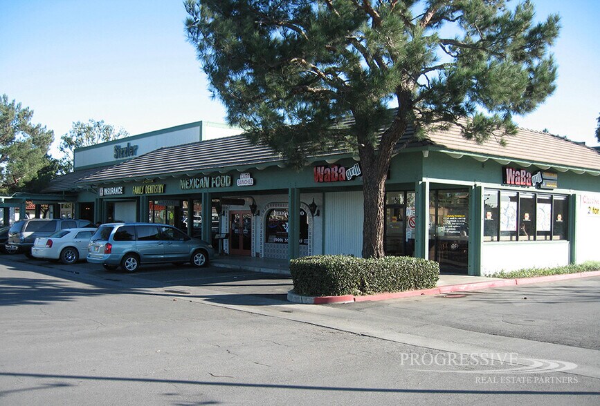 More Photos Of 9800-9880 Sierra Ave, Fontana Unknown For Lease