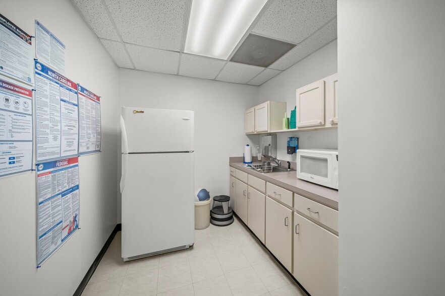 More Photos Of 1414 Ellen St, Monroe Medical For Sale