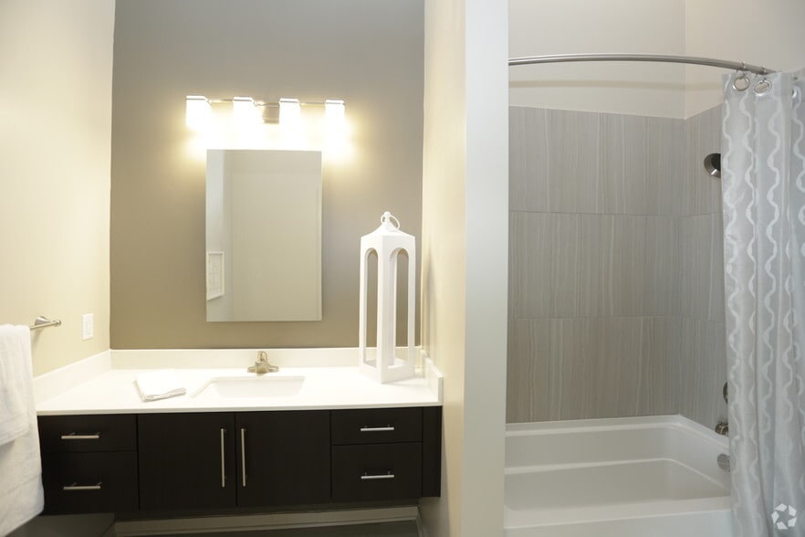 More Photos Of 7900 Conser St, Overland Park Apartments For Sale