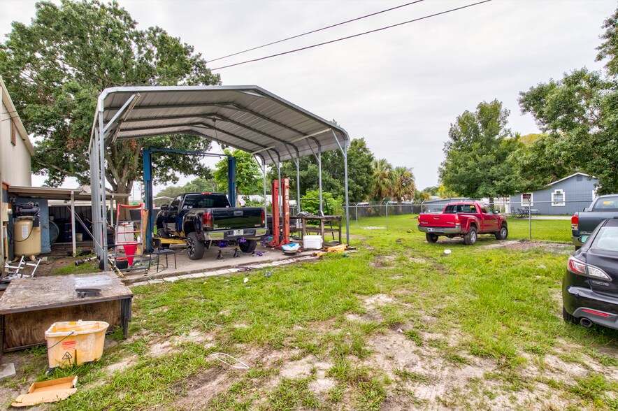 More Photos Of 2016 W Memorial Blvd, Lakeland Auto Repair For Sale