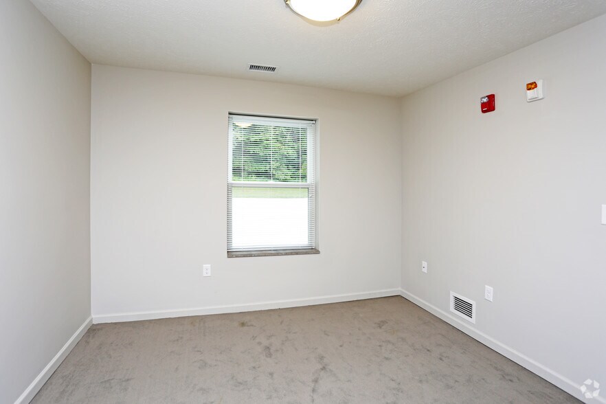 More Photos Of 25 S Linden Ave, Council Bluffs Apartments For Sale