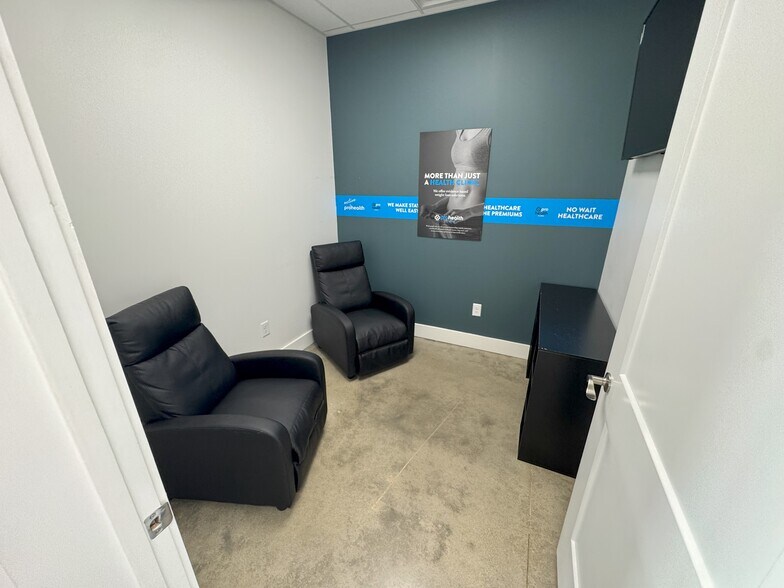 More Photos Of 6376 Silo Square Lane South, Southaven Storefront For Lease