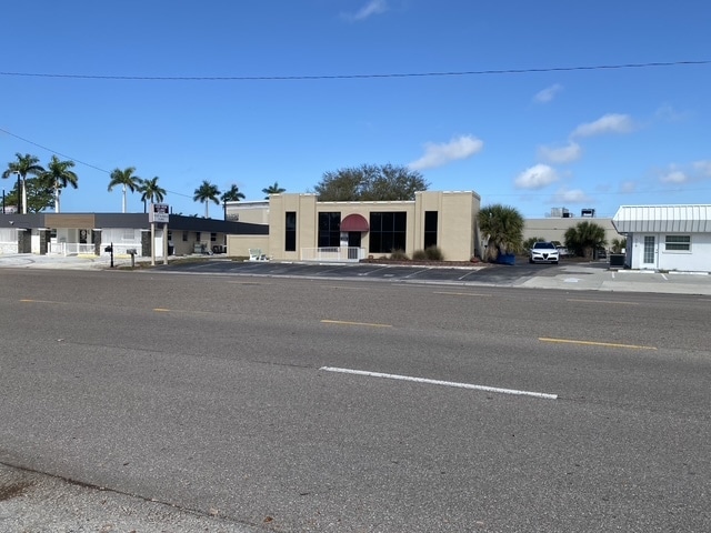 More Photos Of ,  Office For Sale