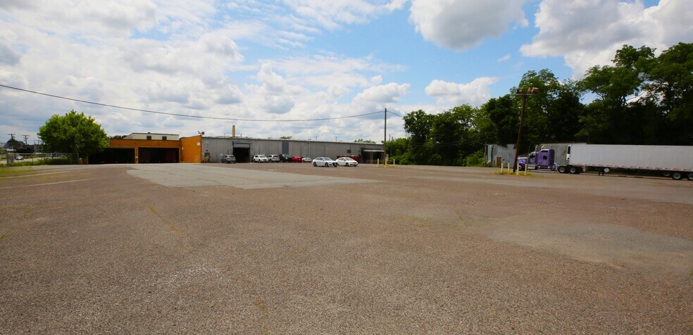 More Photos Of 1400 E State St, Hamilton Manufacturing For Lease
