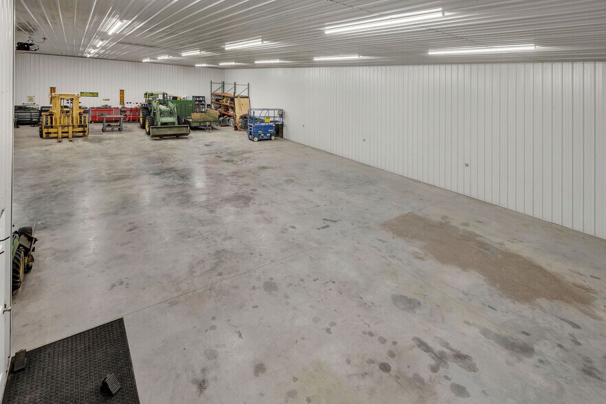 More Photos Of 7754 S State Route 73, Wilmington Flex For Sale