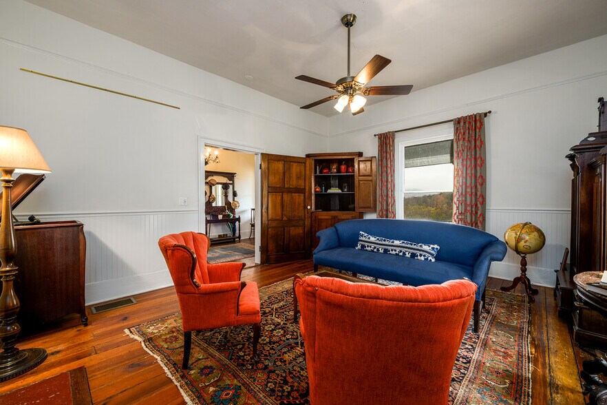 More Photos Of 1526 Highway 255 N, Sautee Nacoochee Hotel For Sale