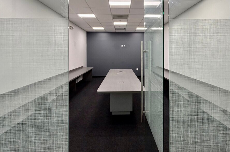 More Photos Of 523 Med Ct, San Antonio Freestanding For Lease