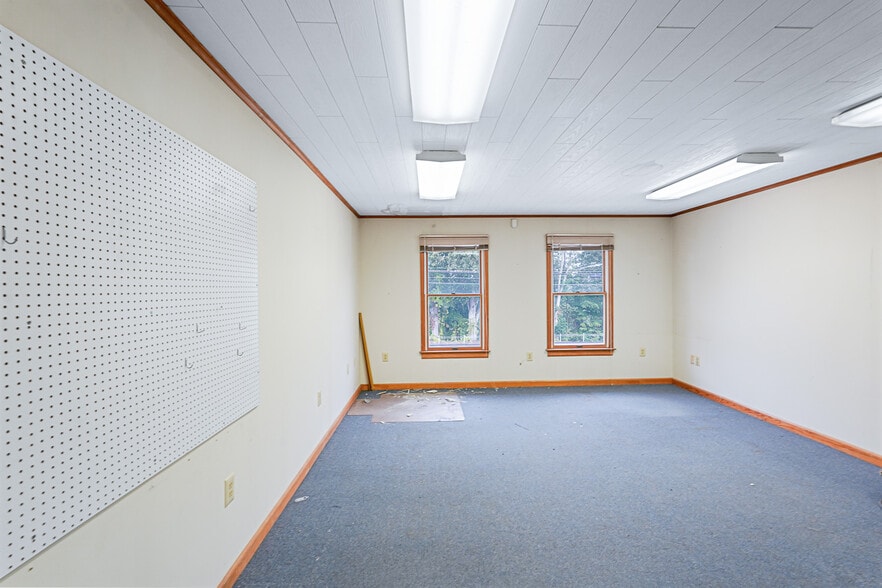 More Photos Of 347 Riverside Dr, North Grosvenordale Industrial For Sale