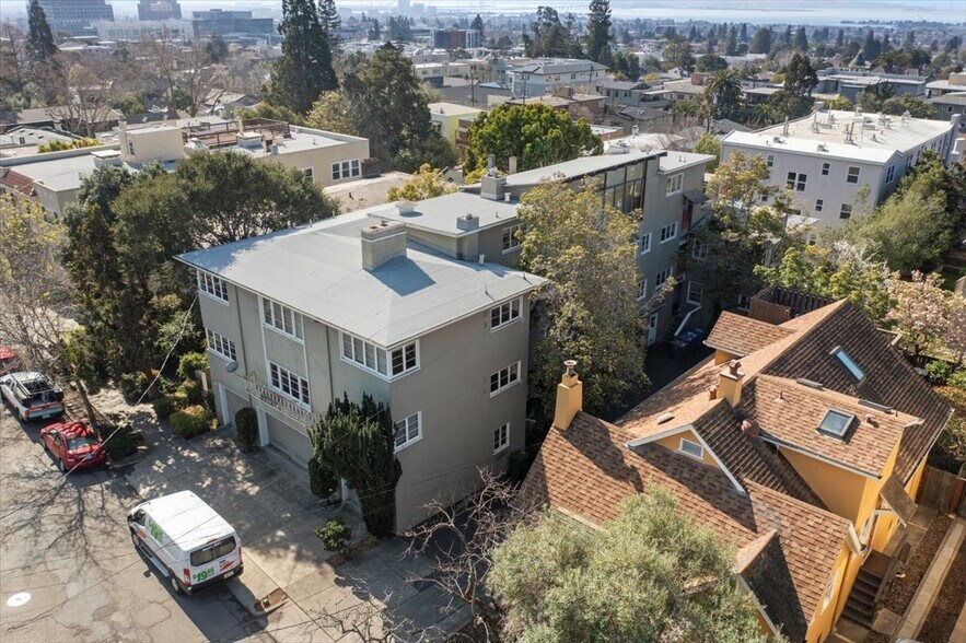 Primary Photo Of 1526 Arch St, Berkeley Apartments For Sale