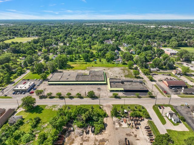 More Photos Of 3402 Richfield Rd, Flint Freestanding For Lease