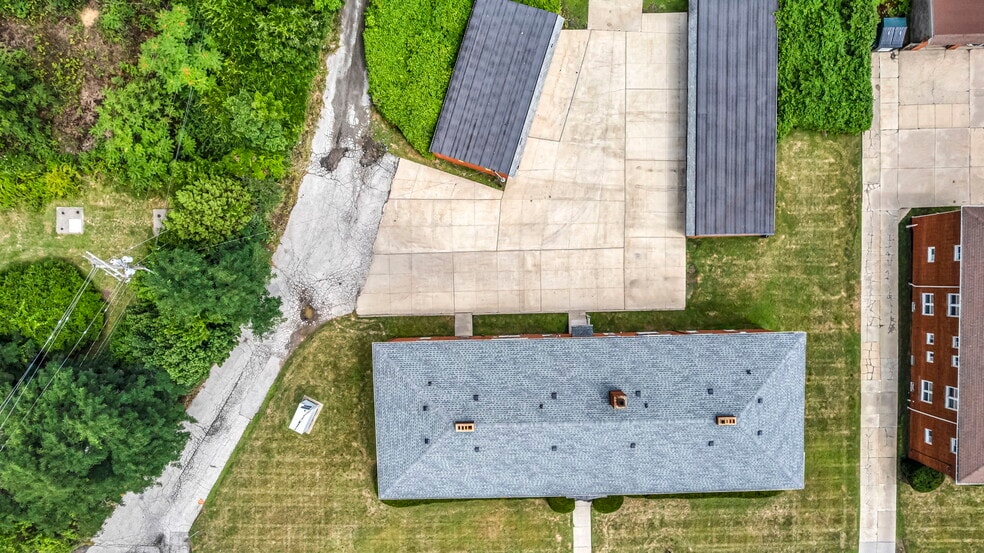 More Photos Of 885 S Green Rd, Cleveland Apartments For Sale