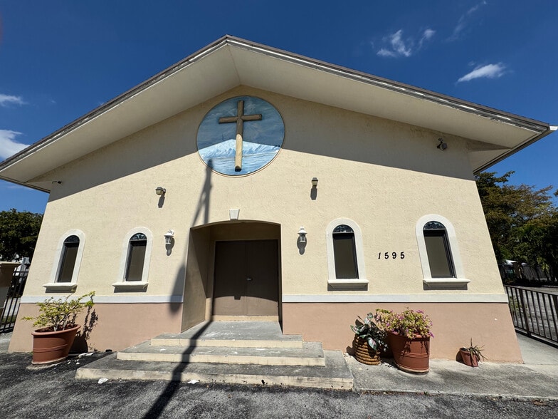 Primary Photo Of 1595 NW 119th St, Miami Religious Facility For Sale