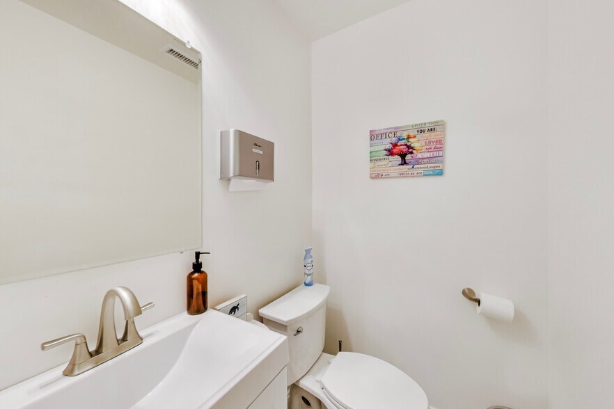 More Photos Of 5528A Hempstead Way, Springfield Office For Sale