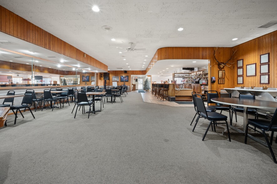 More Photos Of 2830 E Grand River Ave, Howell Lodge Meeting Hall For Sale