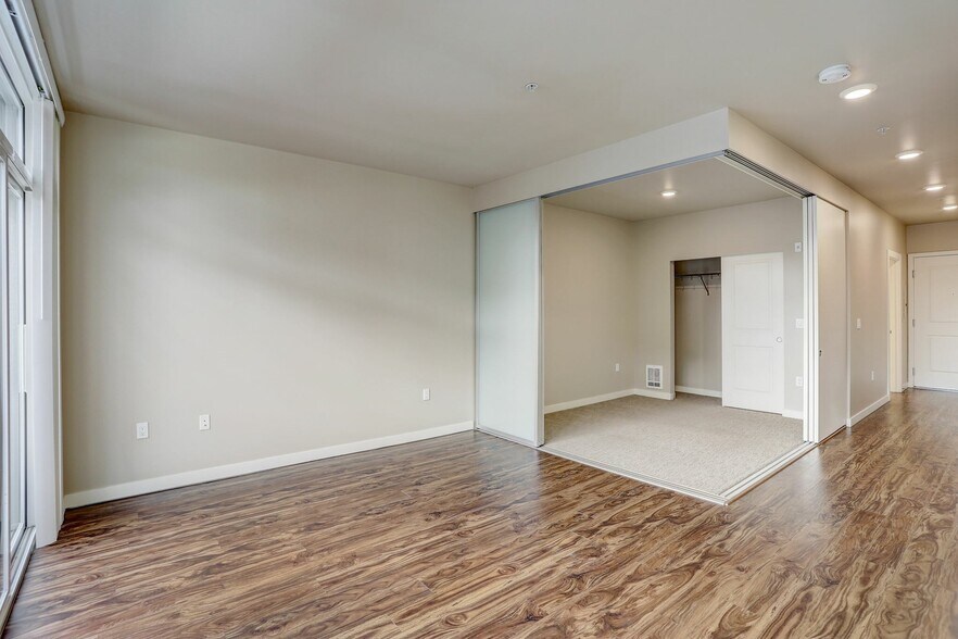 More Photos Of 954 E Union St, Seattle Apartments For Lease