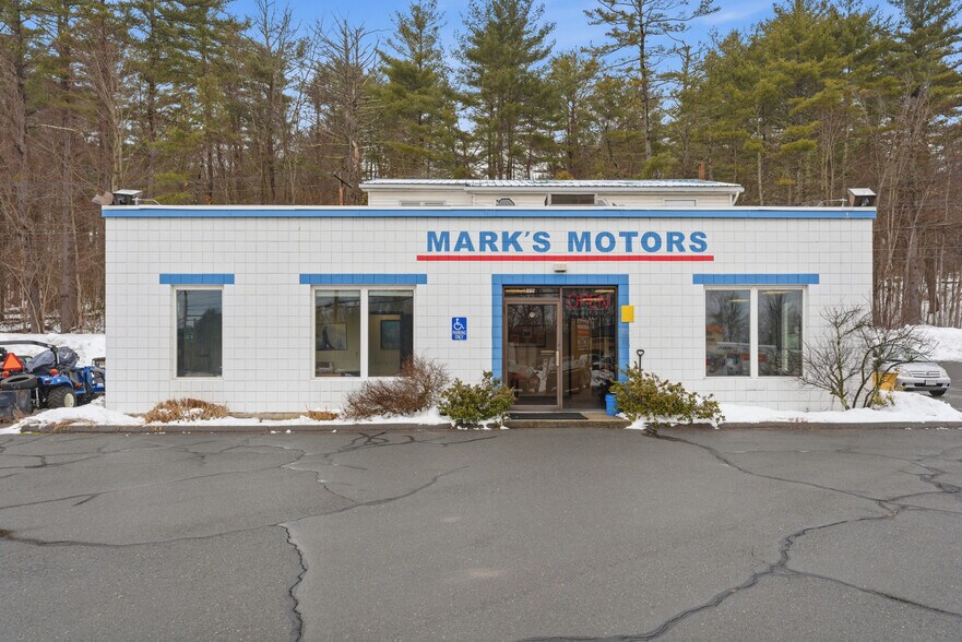 Primary Photo Of 222 N King St, Northampton General Retail For Sale