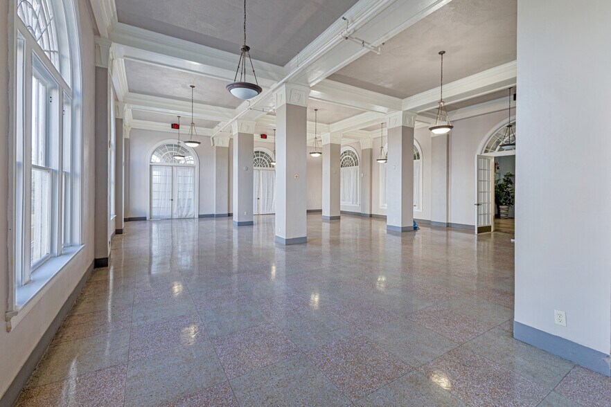 More Photos Of , Lakeland Multifamily For Sale