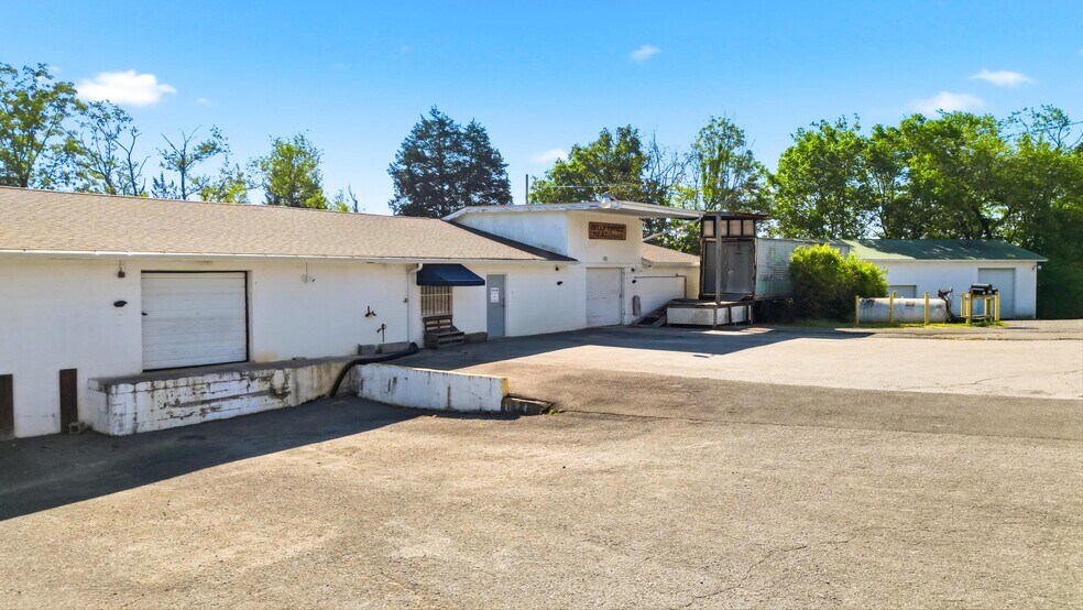More Photos Of 2154 Old Charleston Rd NE, Cleveland Refrigeration Cold Storage For Sale