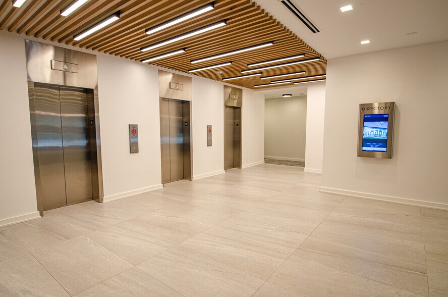 More Photos Of 4600 Park Rd, Charlotte Office For Lease