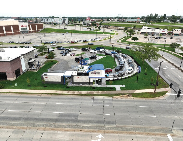 More Photos Of 2350 Edgewood Rd SW, Cedar Rapids Fast Food For Sale