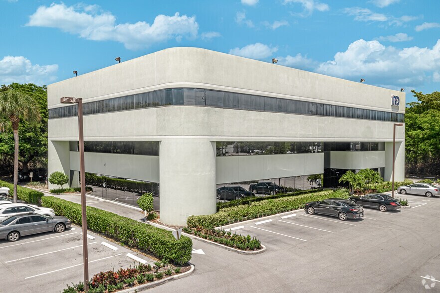 More Photos Of 3275 W Hillsboro Blvd, Deerfield Beach Office For Lease