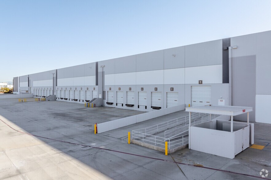 More Photos Of 6205 Archibald Ave, Eastvale Unknown For Lease