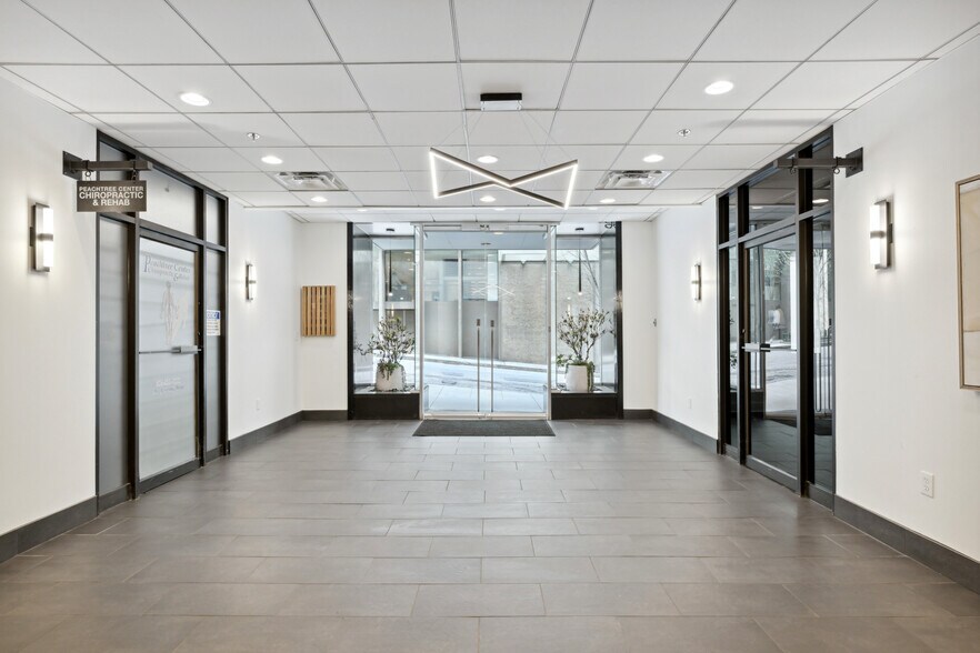 More Photos Of 241 Peachtree St NE, Atlanta Office For Lease
