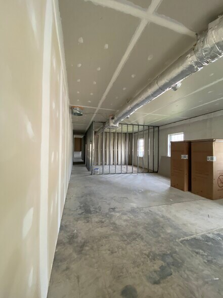 More Photos Of 1700 Hudson Ave, Rochester Office For Lease