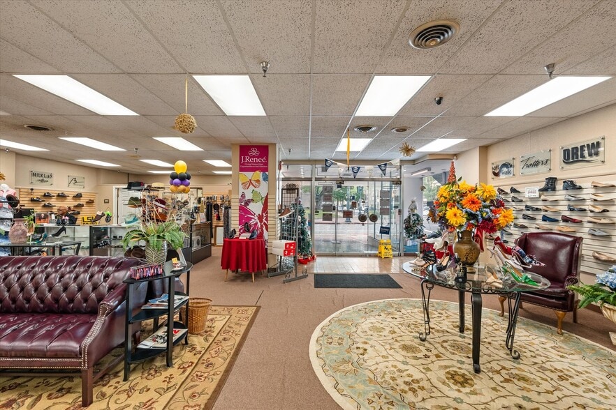More Photos Of 610 Marshall St, Shreveport Office For Sale