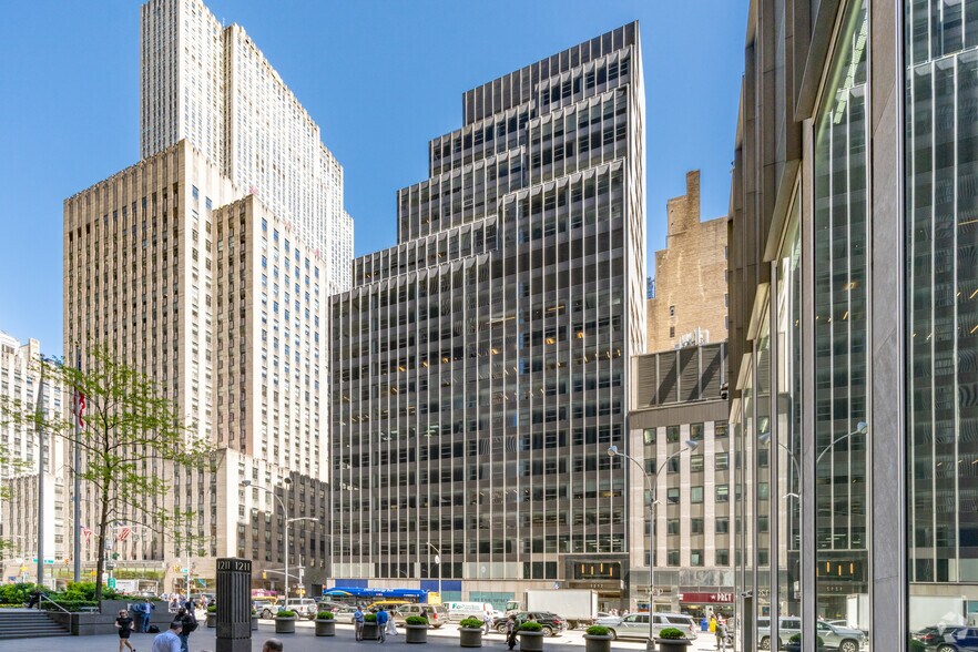More Photos Of 1212 Avenue Of The Americas, New York Office For Lease