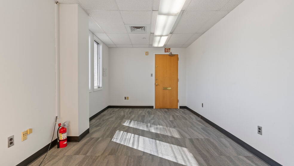 More Photos Of 10903 Indian Head Hwy, Fort Washington Office For Lease