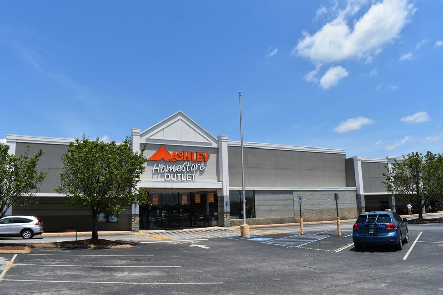 More Photos Of 5450 Hwy 153, Hixson Unknown For Lease