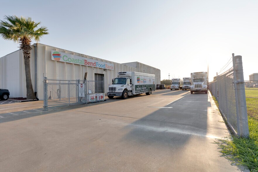 Primary Photo Of 826 Krill St, Corpus Christi Warehouse For Lease