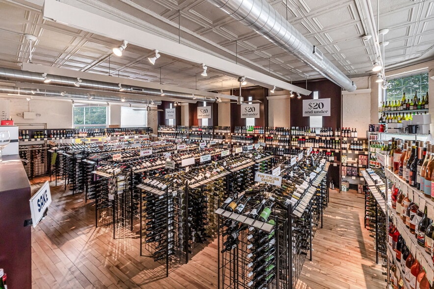 More Photos Of 30 Crafts Ave, Northampton Storefront For Lease